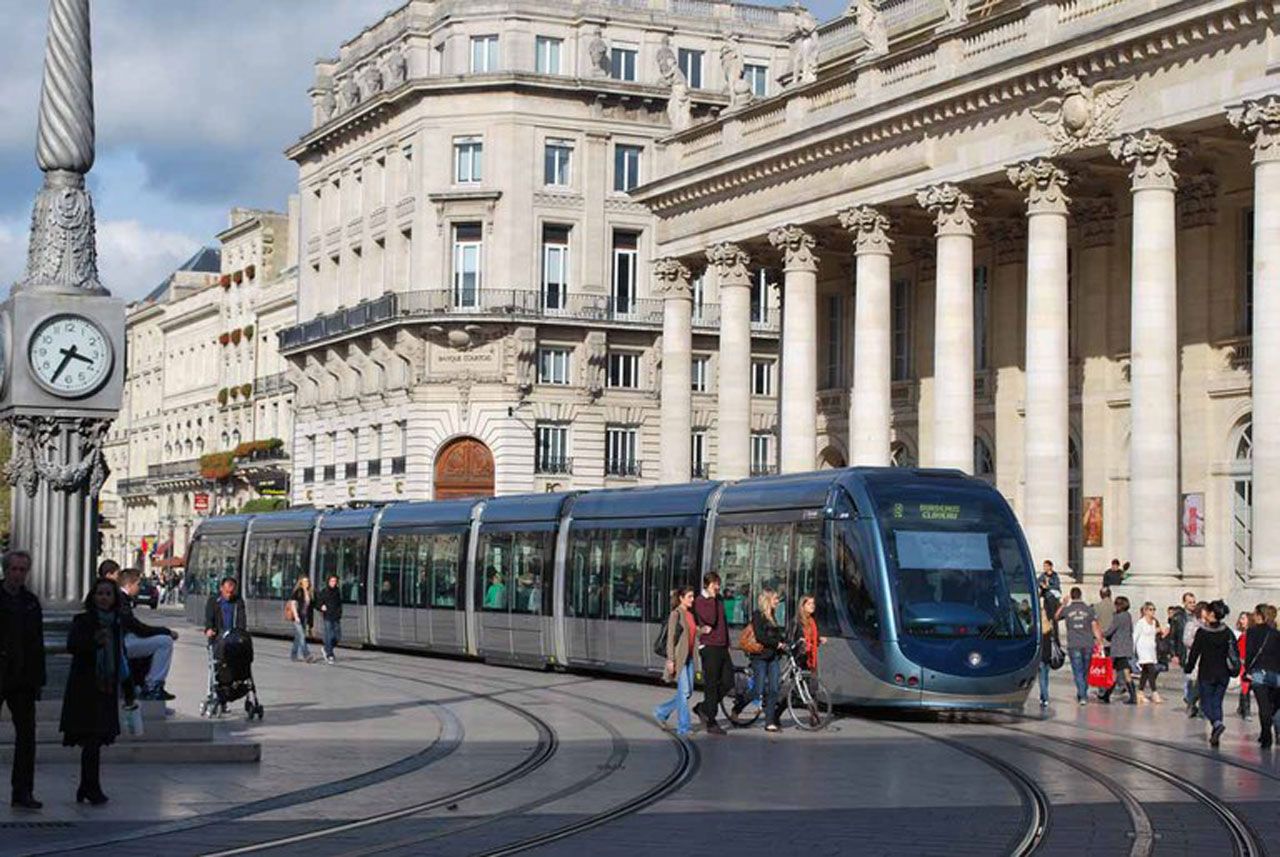 Dano-Rail instalará un torno de foso para el tranvía de Tours (Francia)